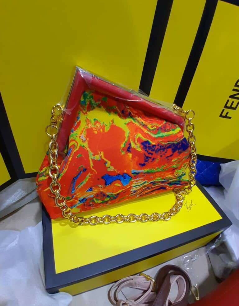 Women's dressing bag