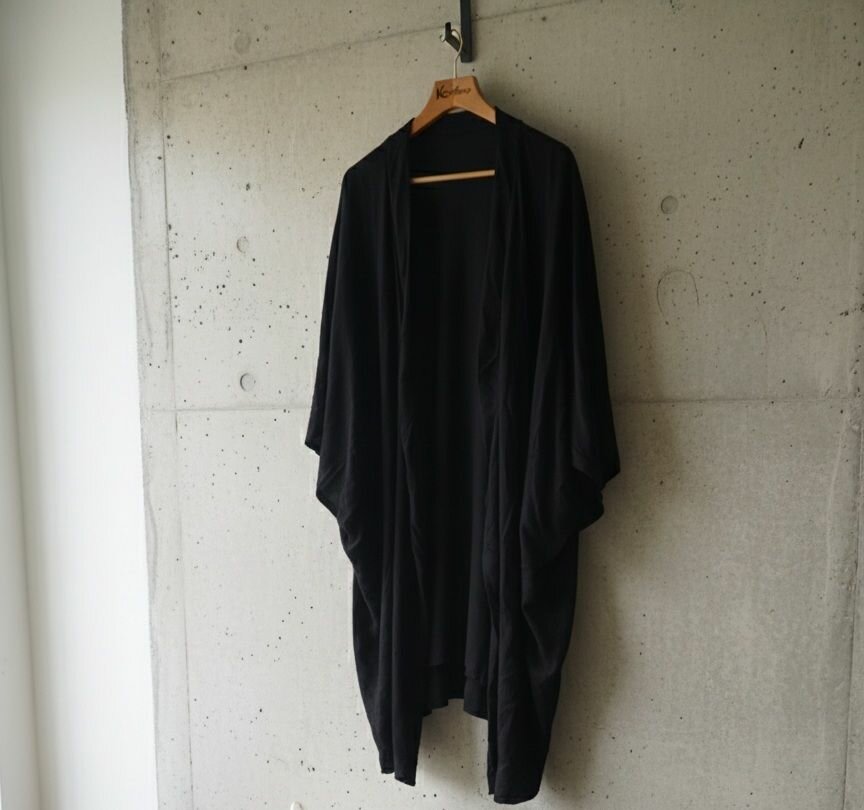 Kimono long noir élégant