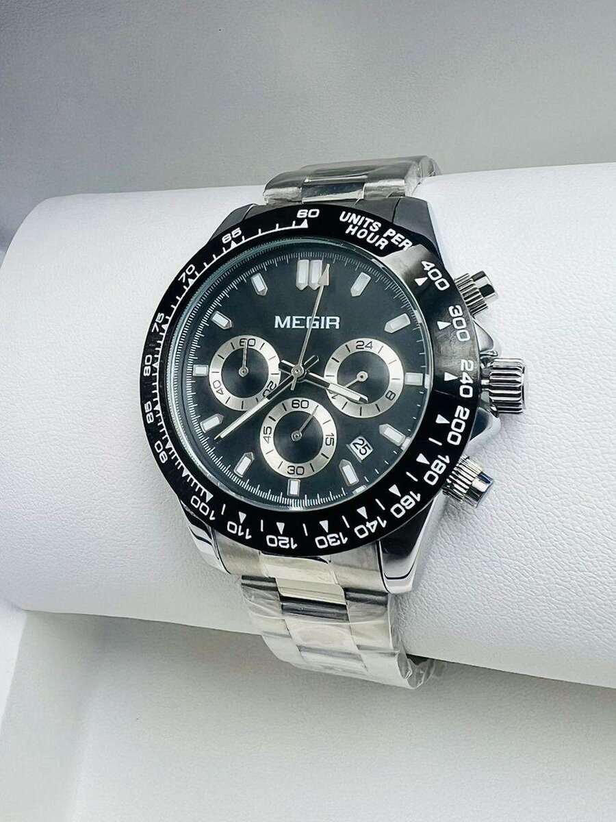 Montre de luxe disponible ici