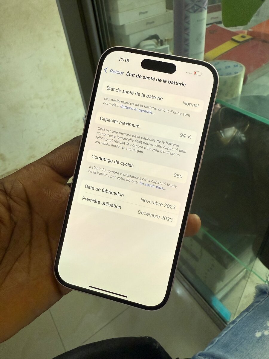 iPhone 15 Rose Édition 2023