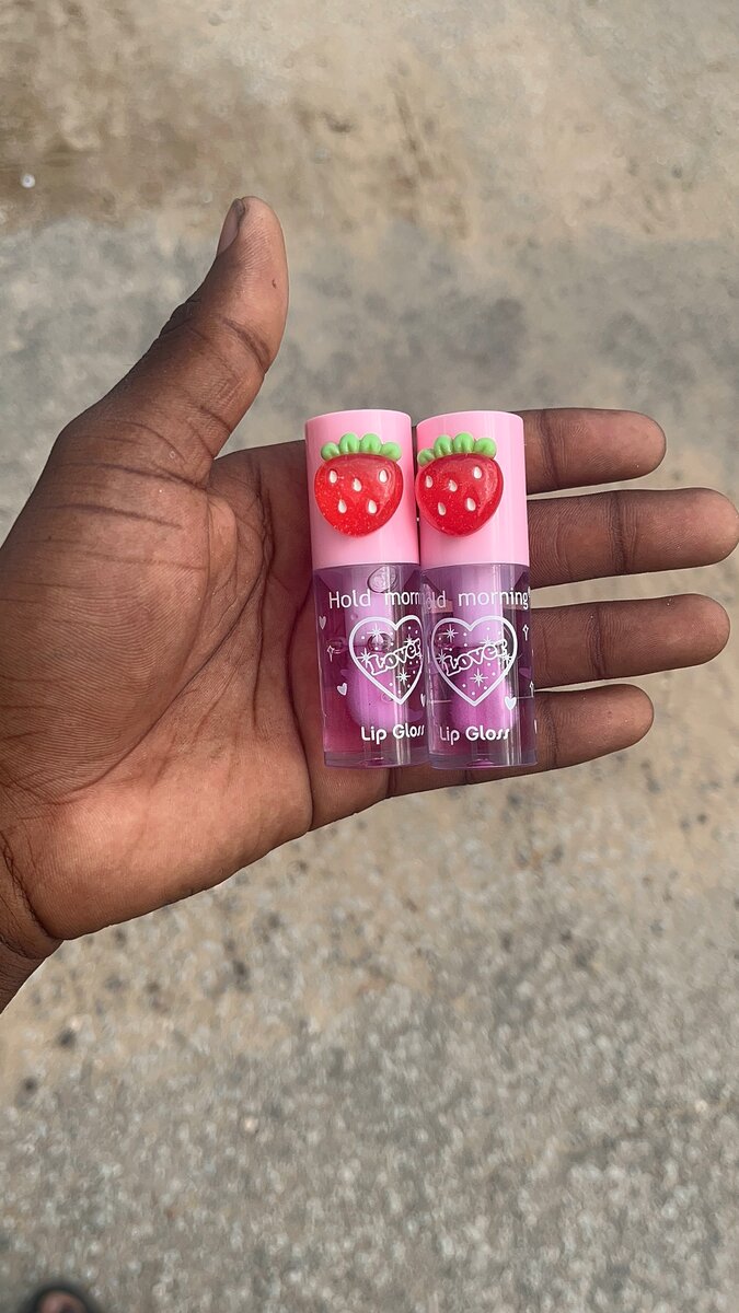 Lip gloss fruité