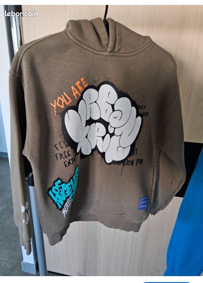 Sweat à capuche urbain