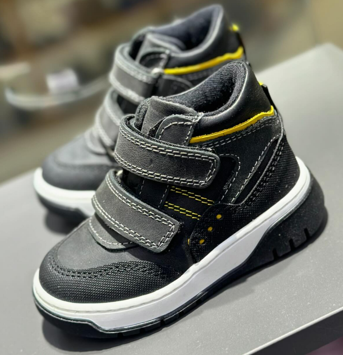 Стильные деми ботинки для мальчиков 🩶 🍂