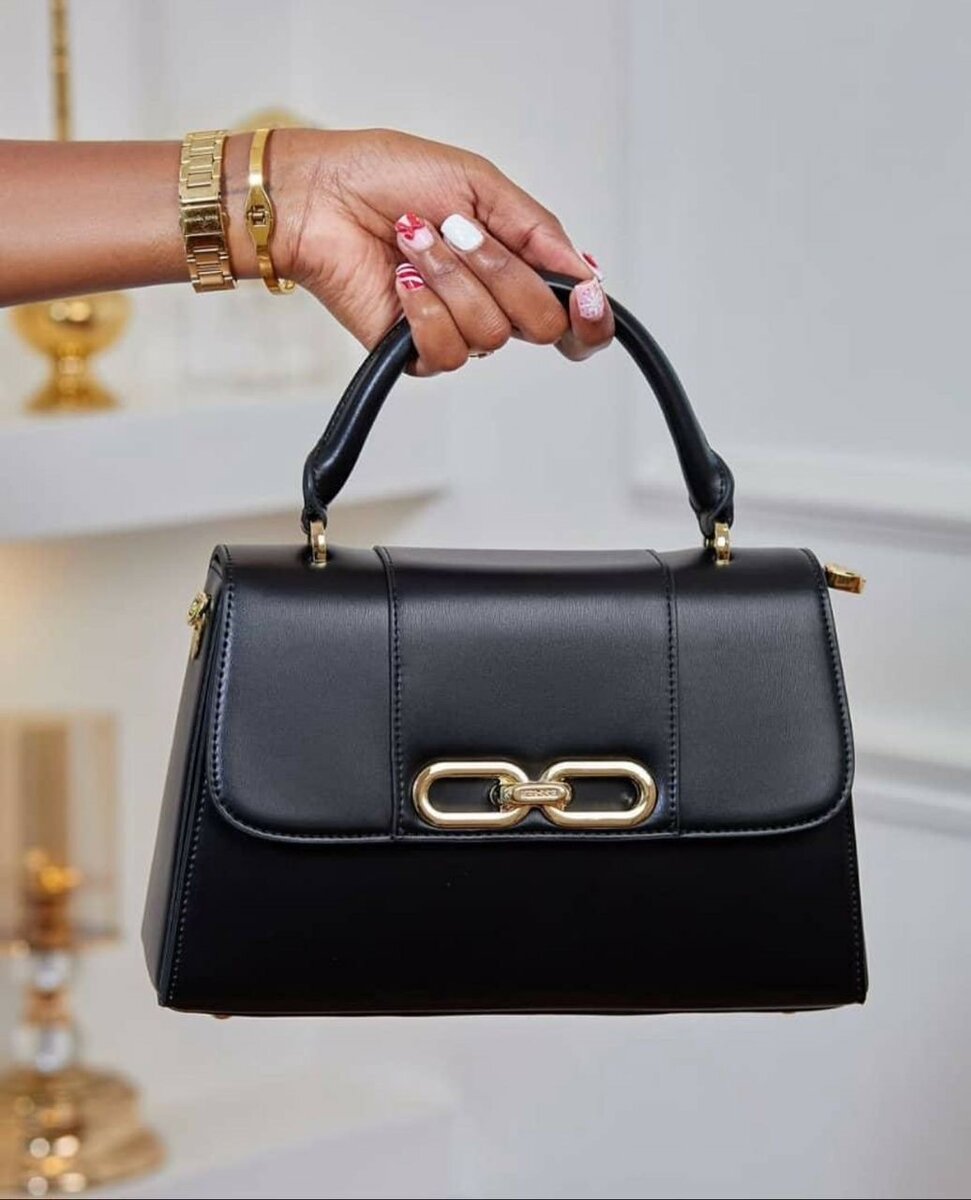 Verse. Disponible en plusieurs couleurs