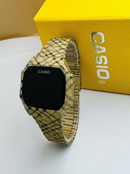 Montre CASIO en bois