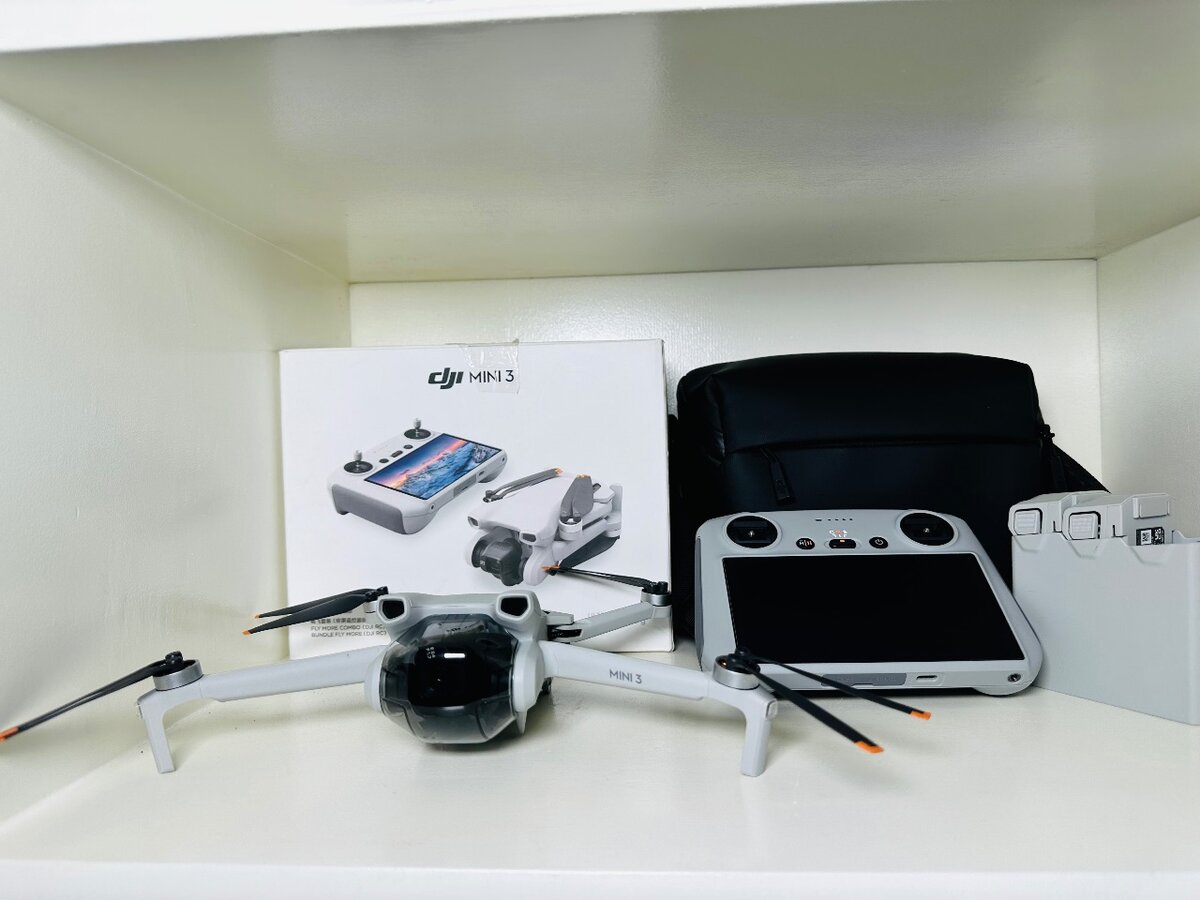 DJI MINI 3 AVEC RC (Kasi Neuf Dans Carton )