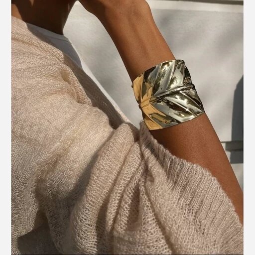 Bracelet manchette doré élégant