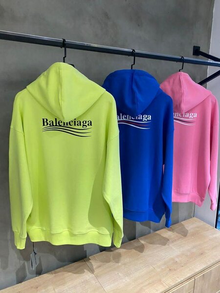 Sweat à capuche coloré tendance