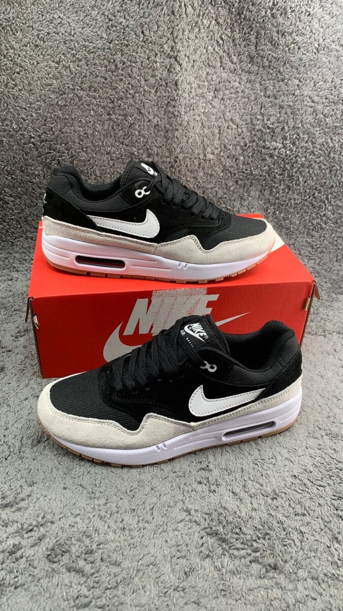 Nike AIR MAX