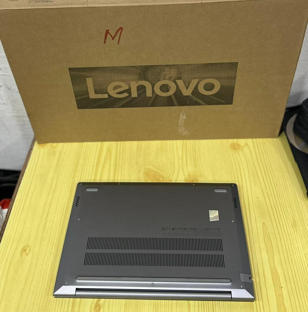 Lenovo Thinkbook 14 G6 core i7 13th Gen neuf dans carton
