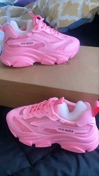 Sneakers colorées tendance