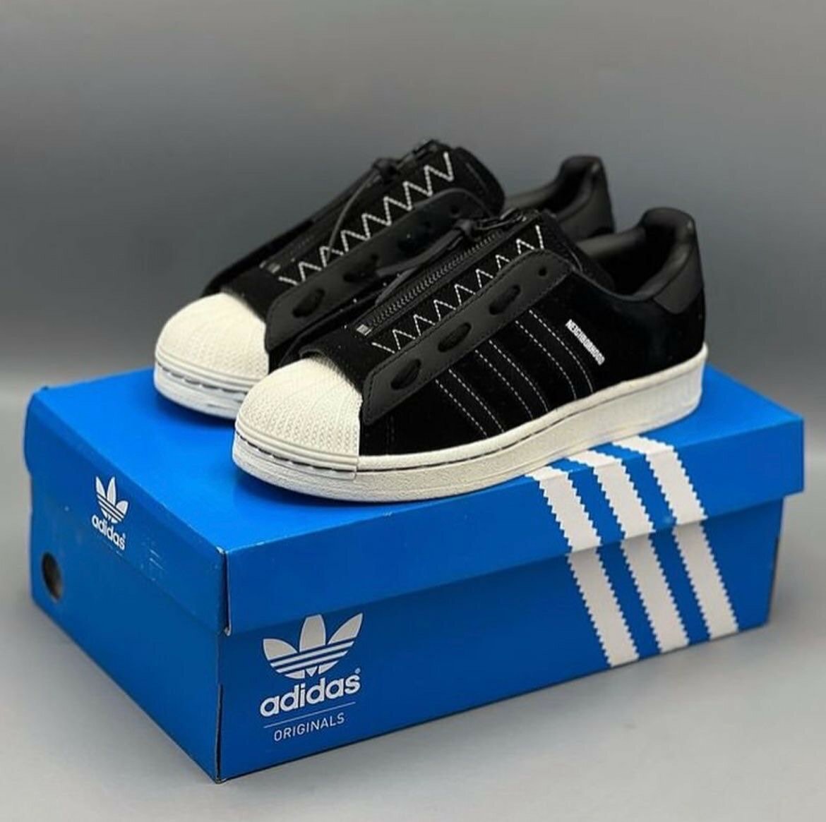 ADIDAS SNEAKER