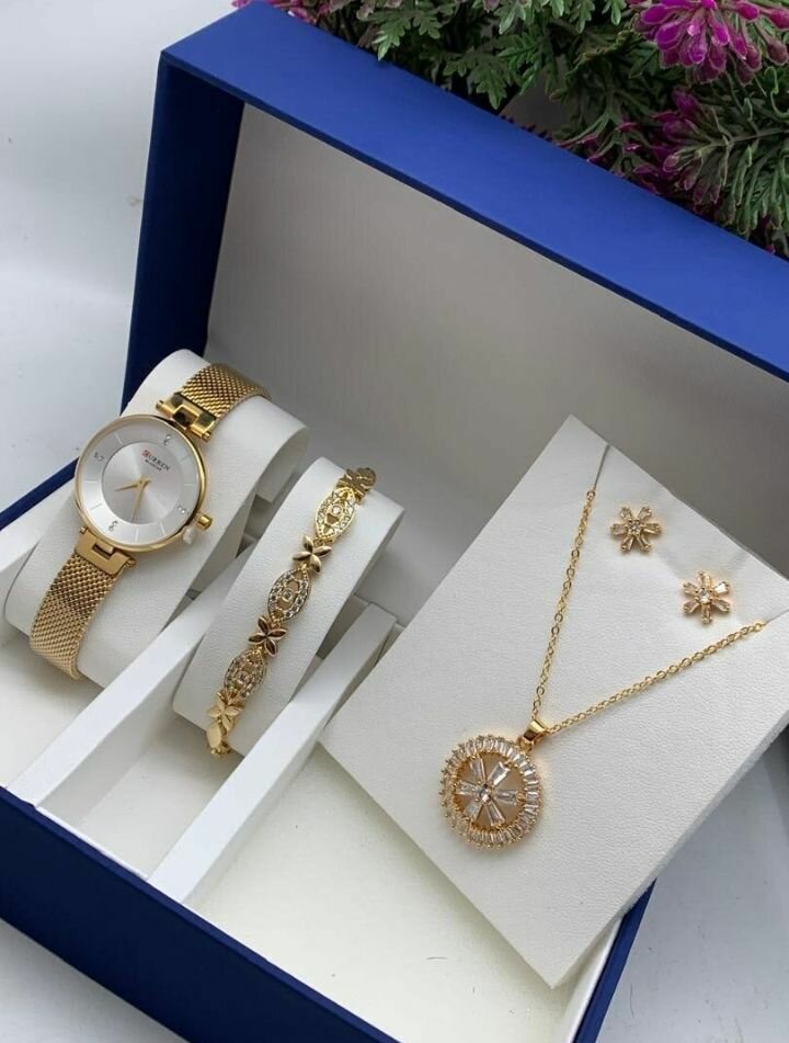 Ladies watch with bracelet and earring