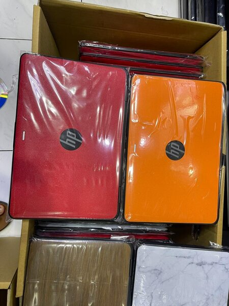 Ordinateur portable HP PLIABLE