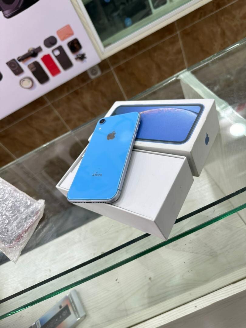 iPhone XR 64g sans id