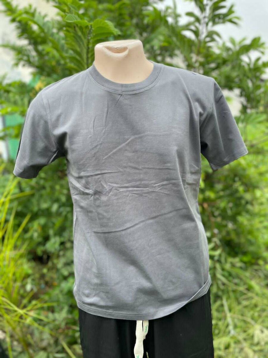 Round neck t-shirt