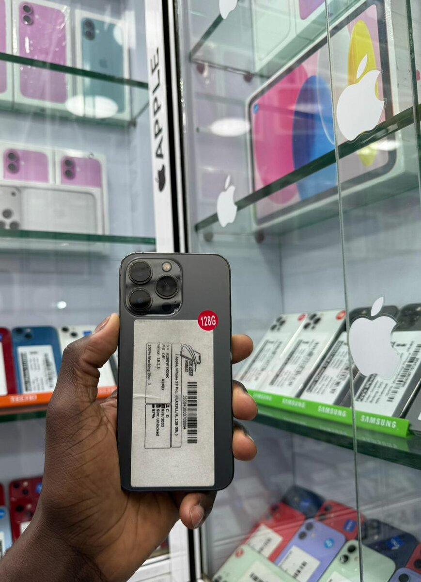 13 pro 128 Go Casi retour