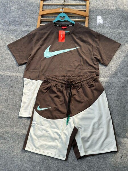 Ensemble de sport pour hommes
