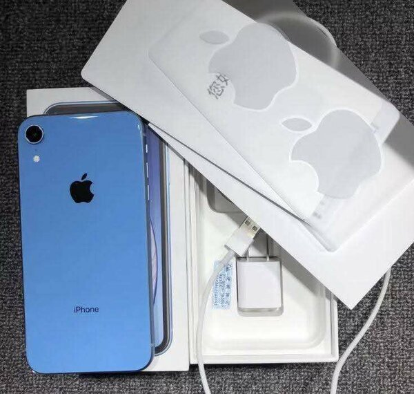 iPhone XR Bleu