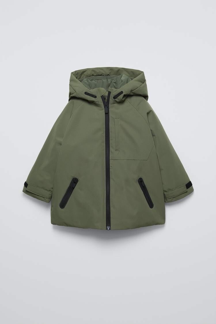 Легкая удлиненная курточка на весну от Zara