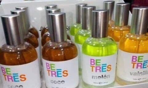 Parfum pour Femmes debout