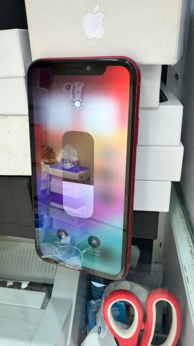 *iphone 11 64giga tout passe sauf touche volume et allumage