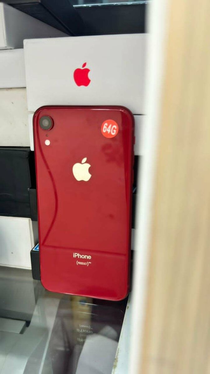*iphone Xr 64g sans id : 80.000