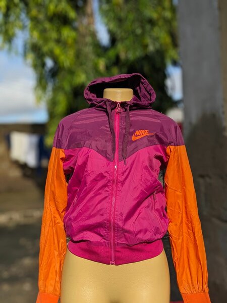 Nike windbreaker