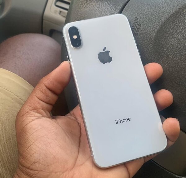 iPhone X