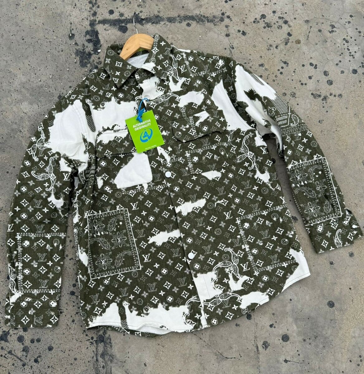 Chemise imprimée créative