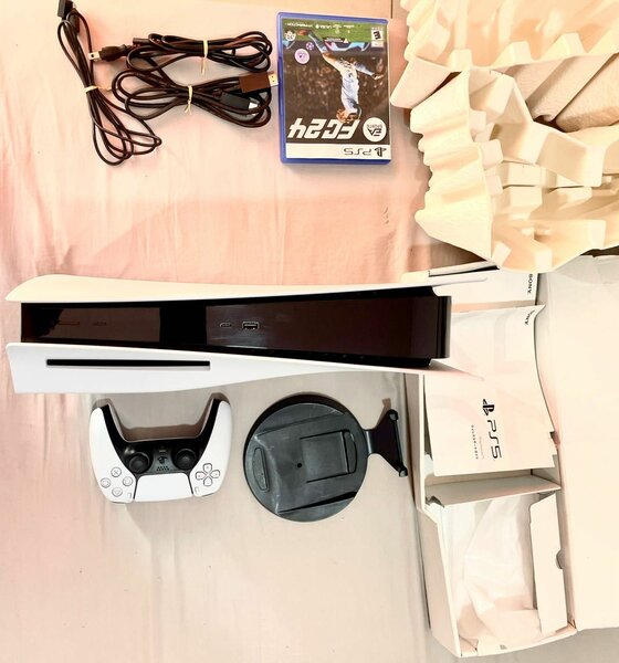 PLAYSTATION 5