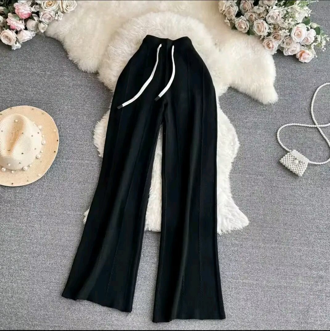 Pantalons évasés élégants