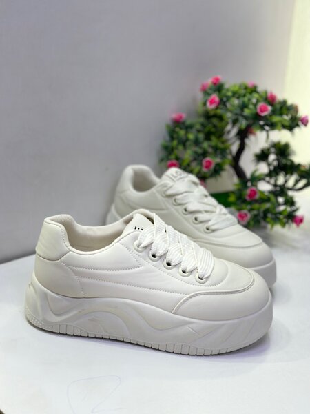 Кроссовки love ️ на платформе