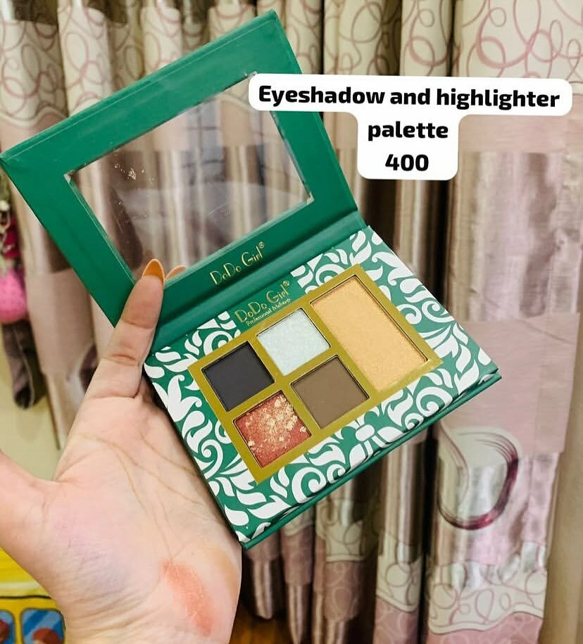 Eyeshadow and highlighter palette