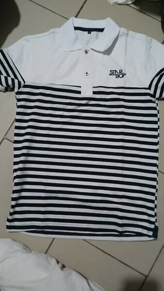 Polo rayé élégant homme