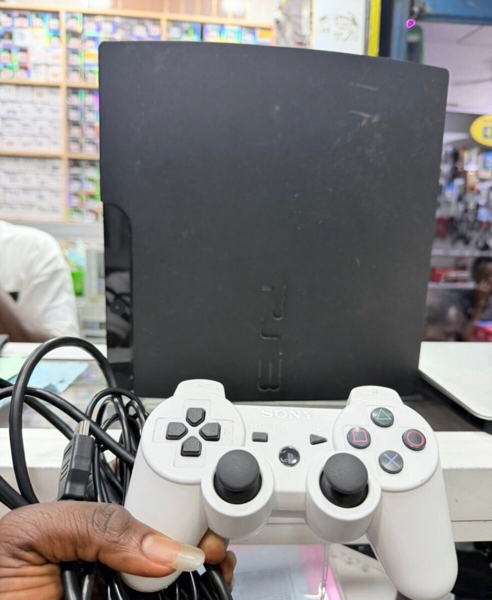 Console Sony PS3 avec Manette