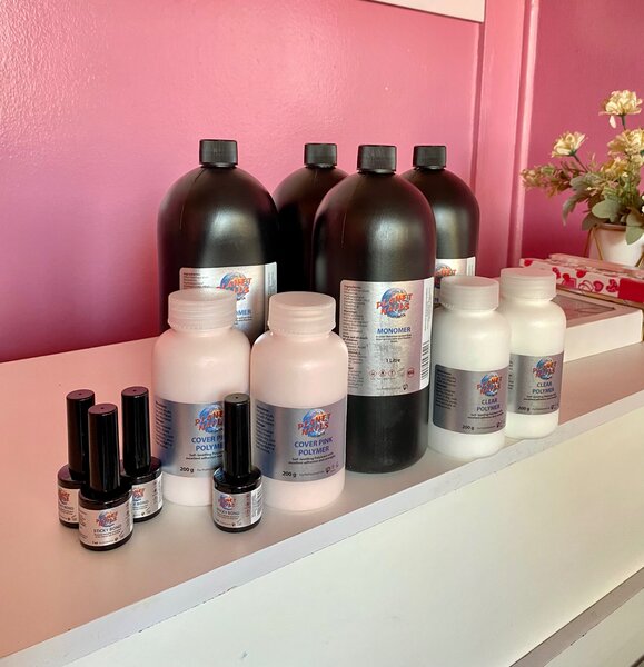 Planet Nails Monomer and Powders