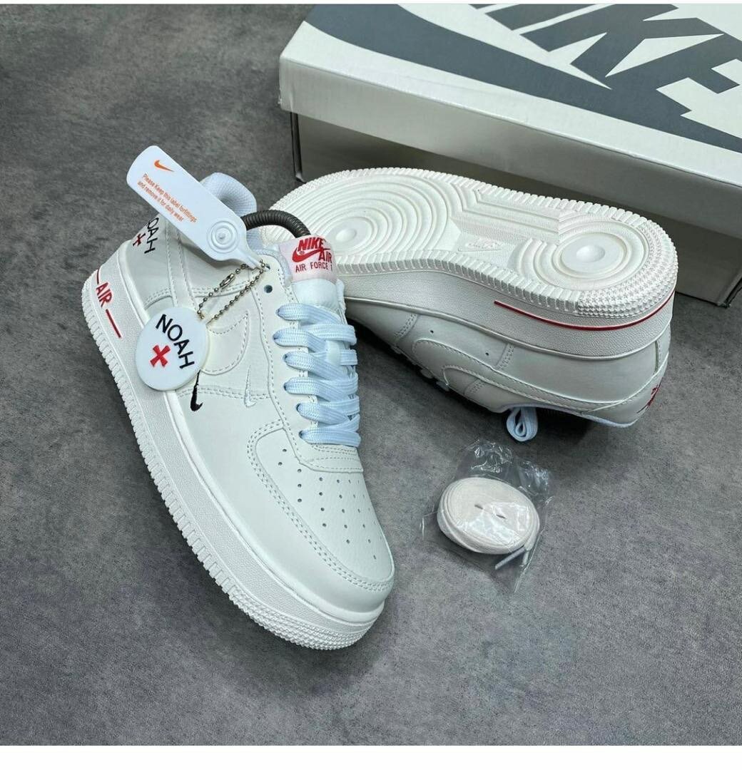 NIKE AIRFORCE NOAH