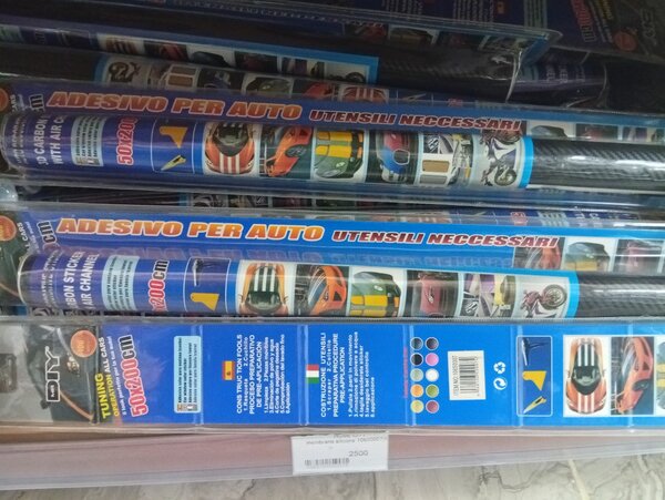 Film adhésif pour voiture