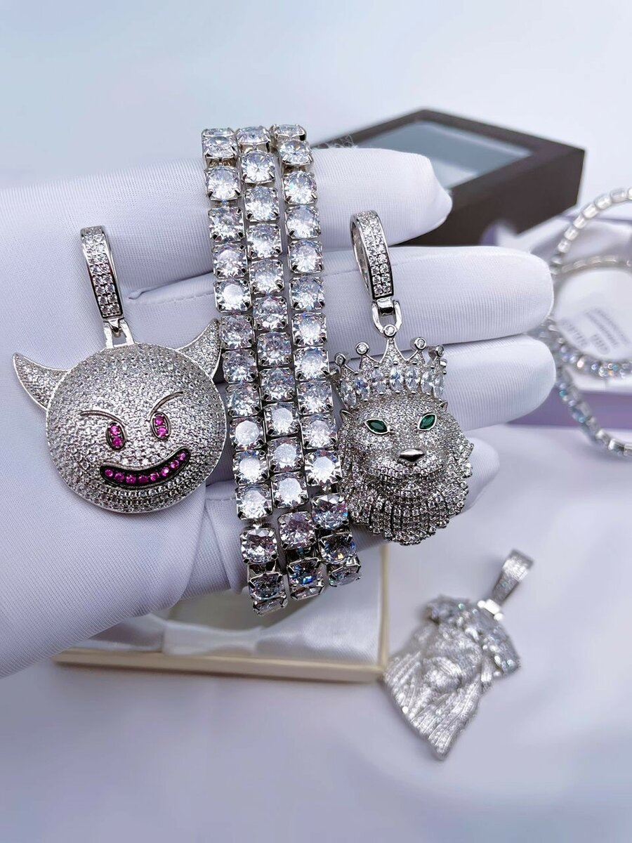 Iced out Diamond Zirconium Neckpiece chain