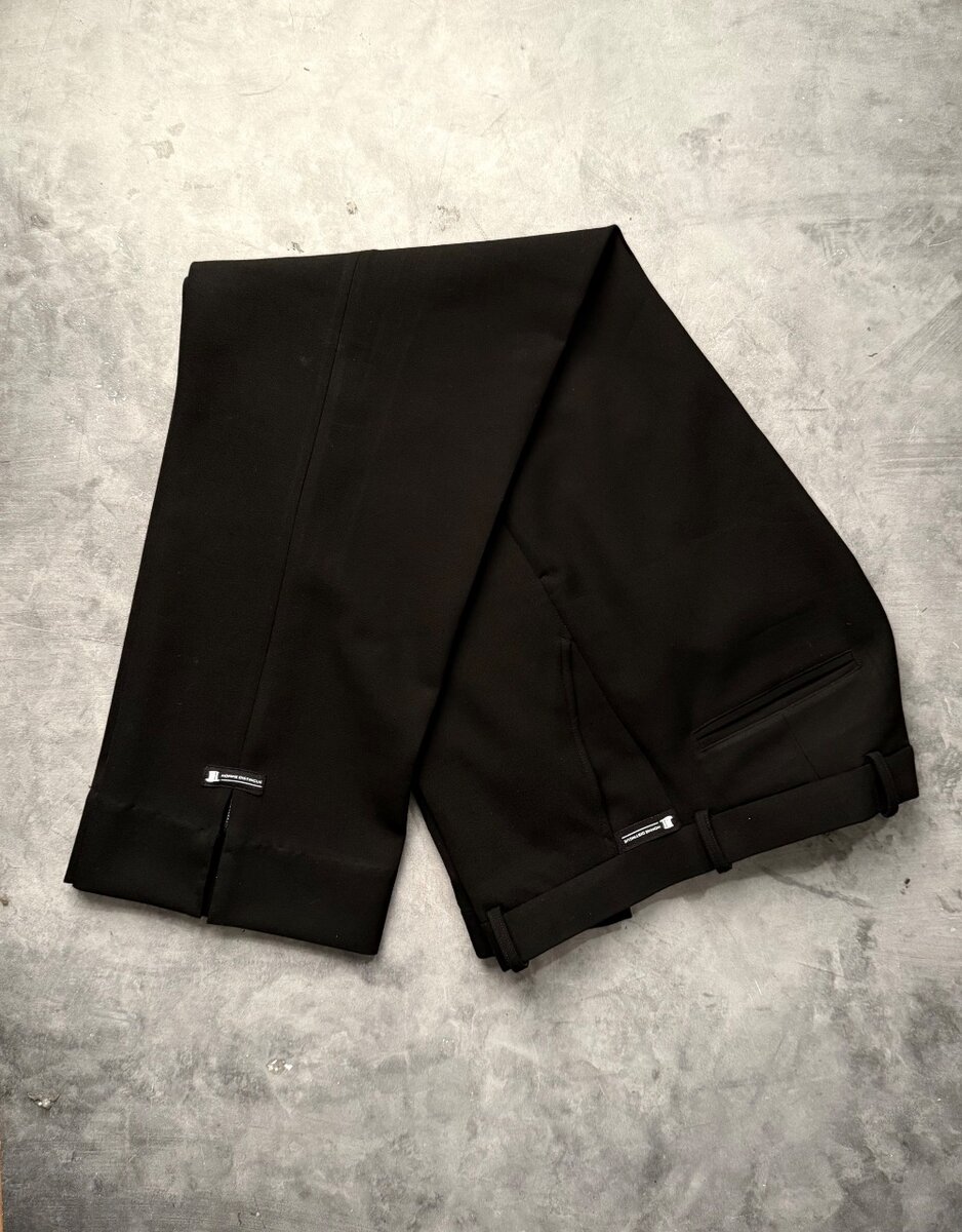 Pantalon noir homme élégant