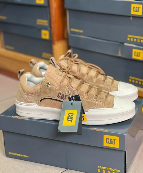 Baskets couleur jaune