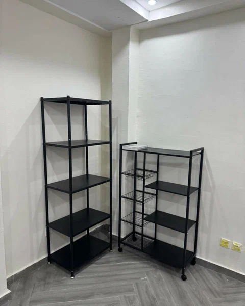 PLUSIEURS MODÈLES D'ÉTAGÈRE ROBUSTE ET SOLIDE AU DESIGN MODE