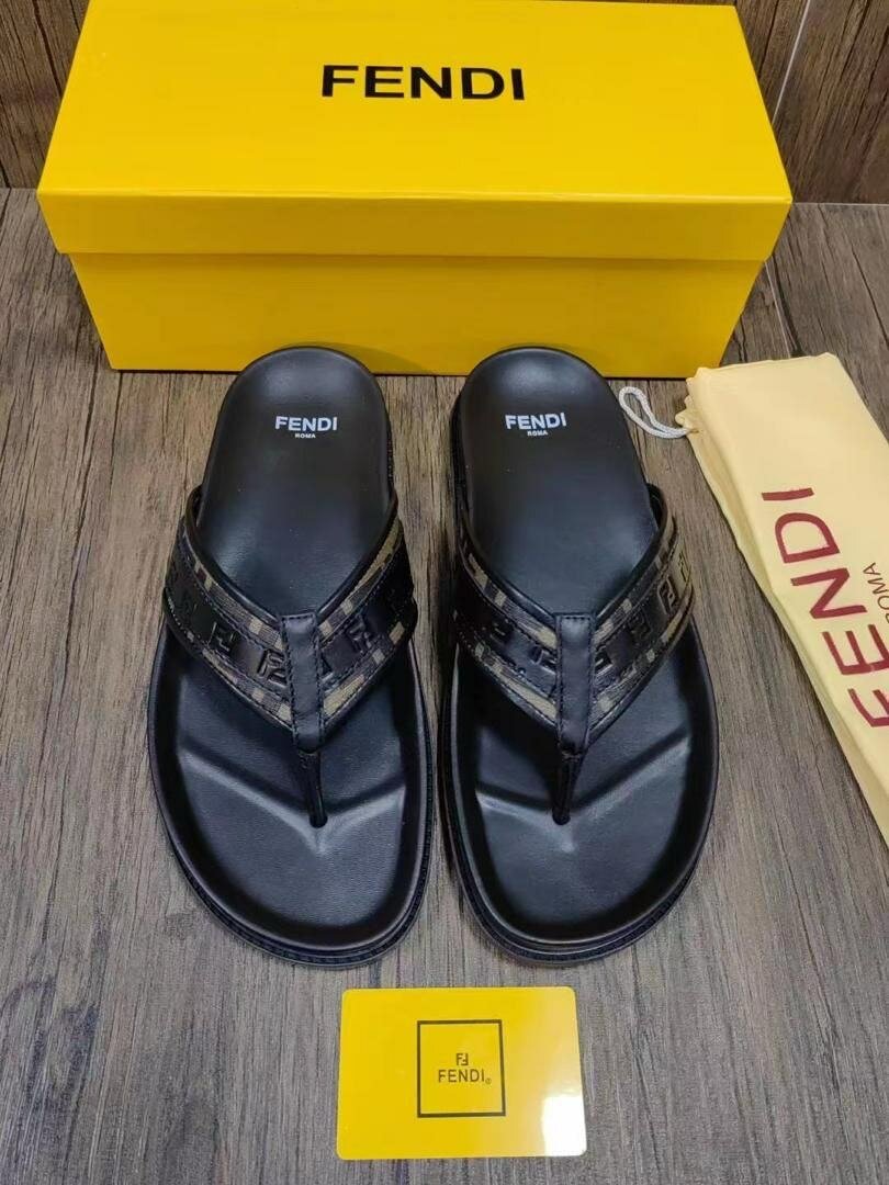 Fendi slippers