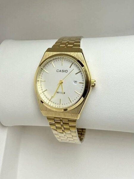 Montre Dorée Casio Homme