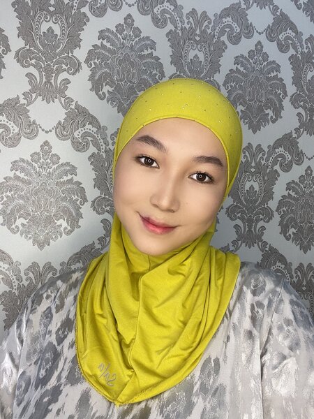 Зейна со стразой