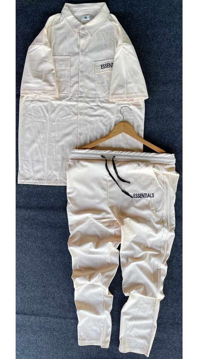 Costume d'entraînement stylé