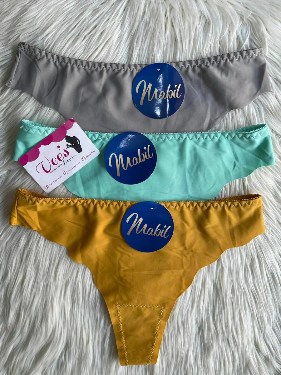 Strings et culottes pour femmes