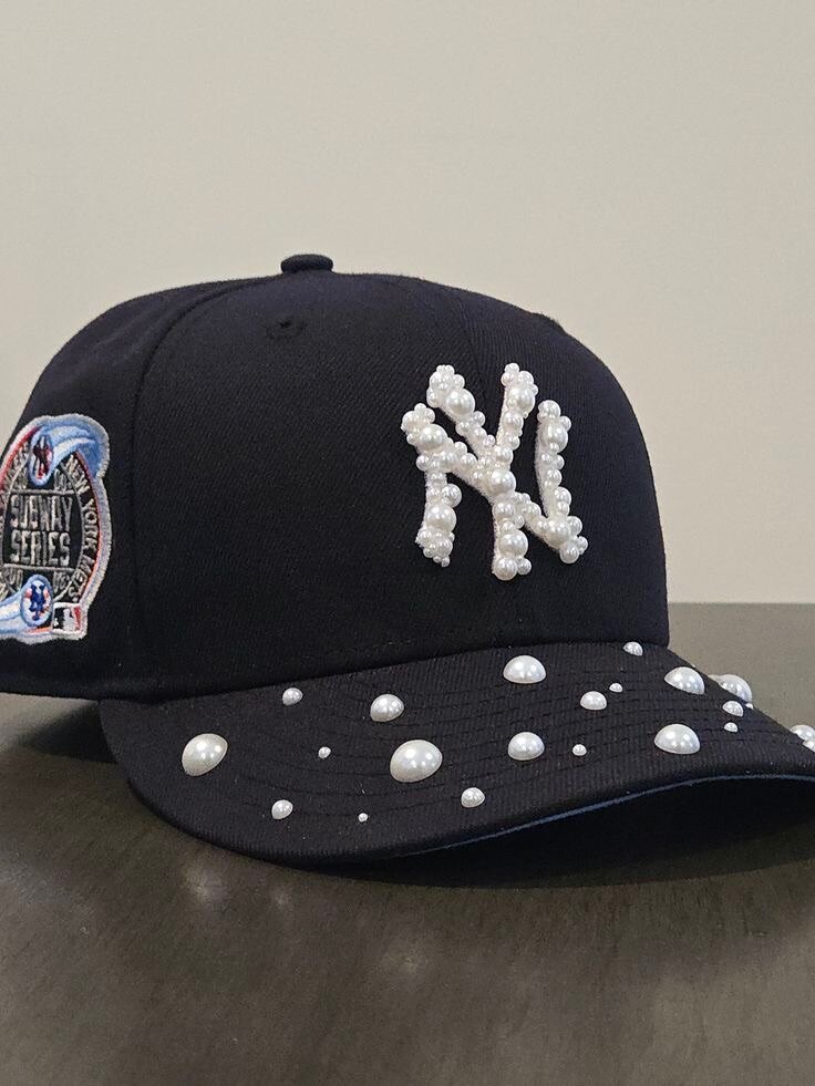 Casquette perles chic