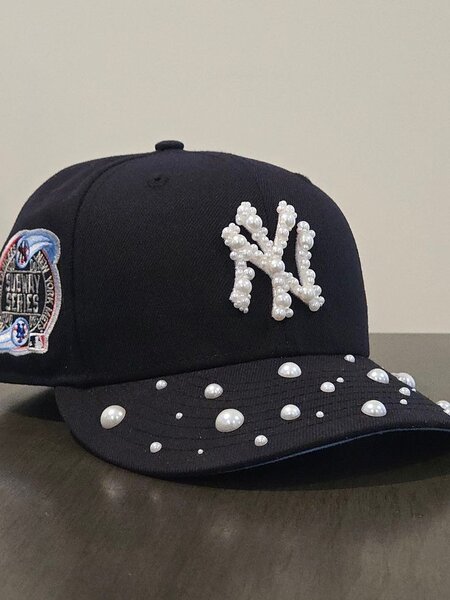 Casquette perles chic